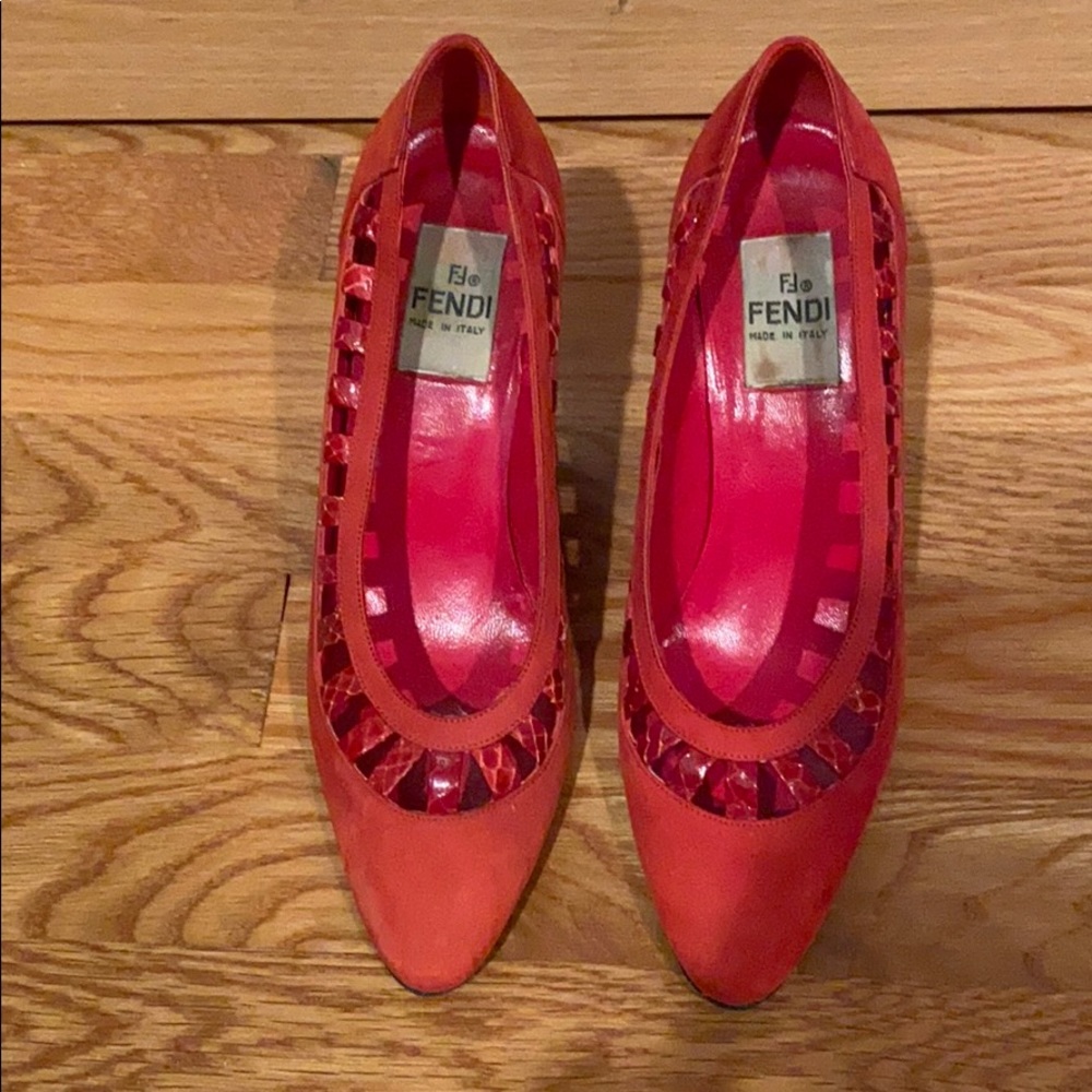 Vintage Fendi Pumps - Picture 2 of 6